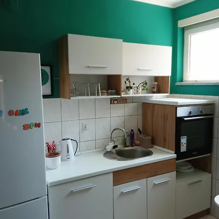 Arka Za Odmor- מוסטר